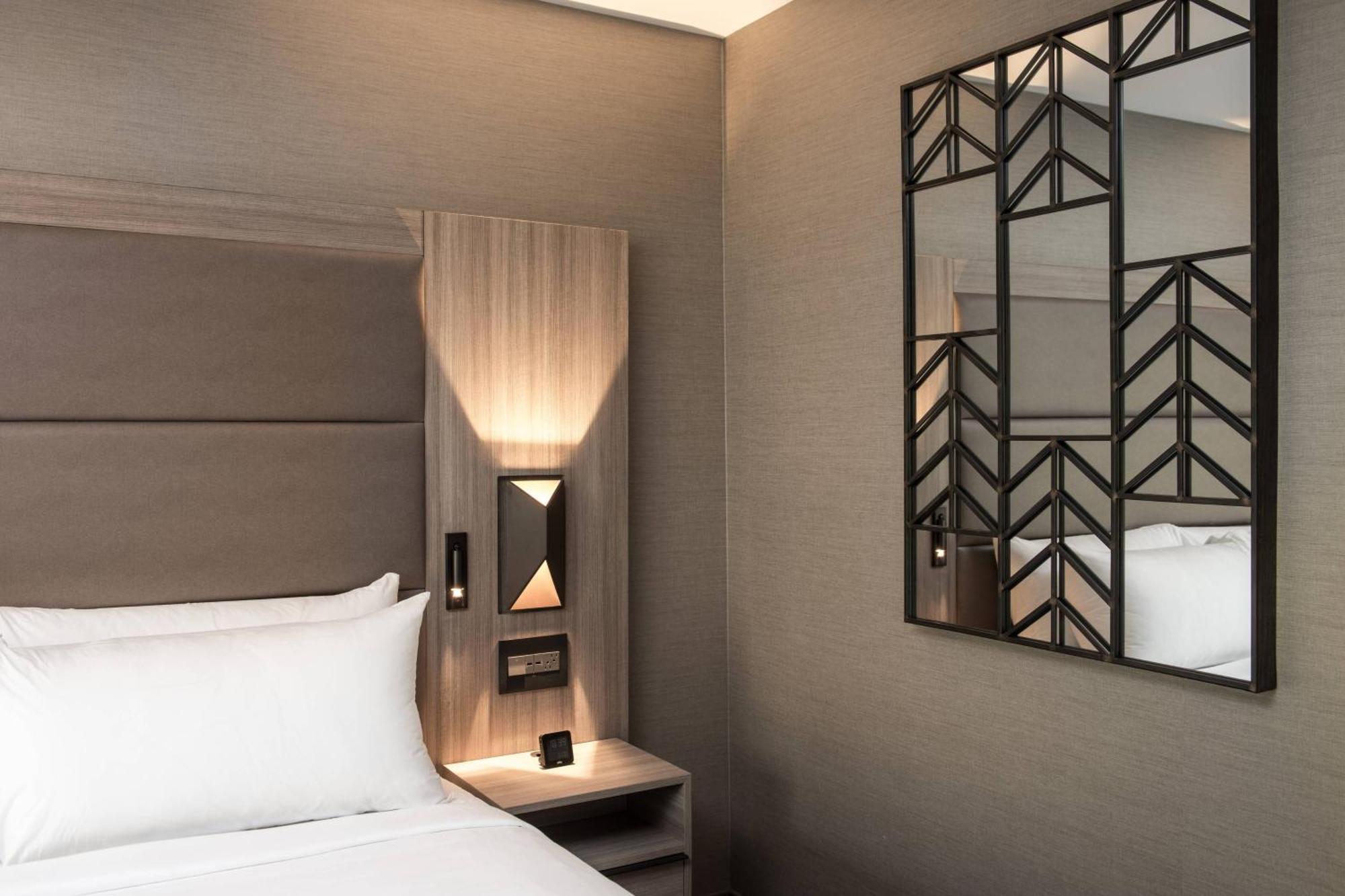 Ac Hotel By Marriott Boston Cleveland Circle מראה חיצוני תמונה